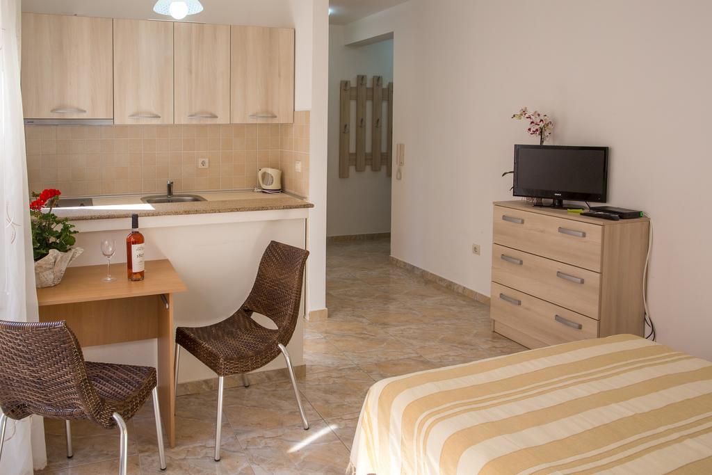 Apartments Lumiere Rafajlovići Εξωτερικό φωτογραφία