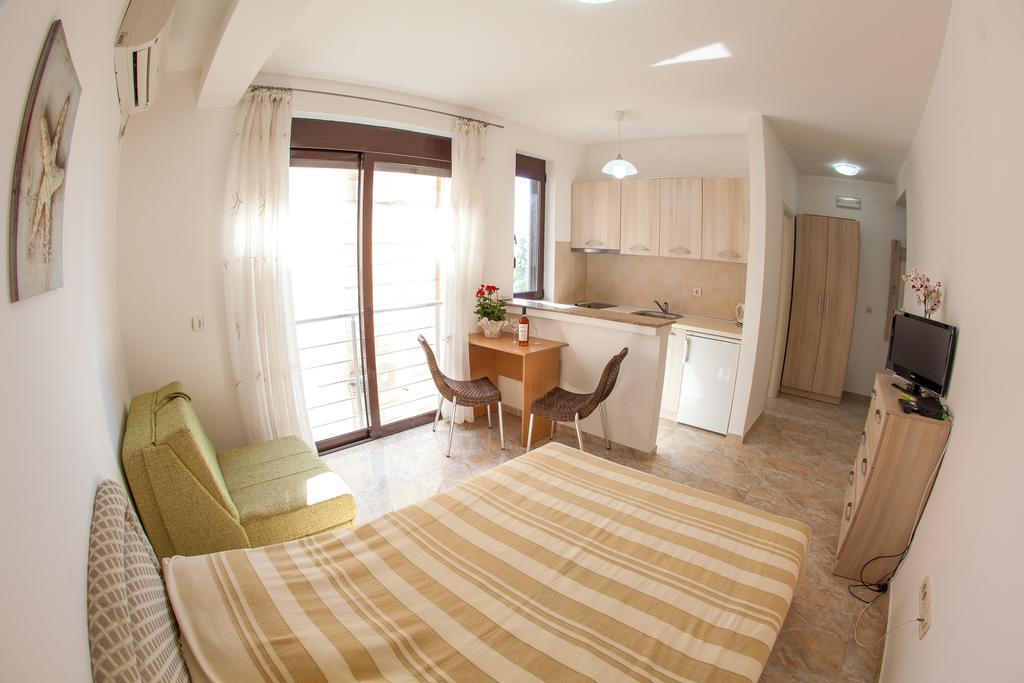 Apartments Lumiere Rafajlovići Εξωτερικό φωτογραφία