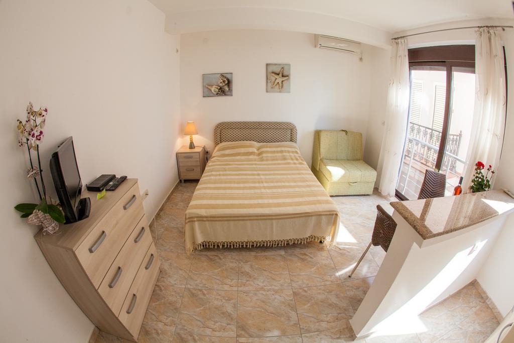 Apartments Lumiere Rafajlovići Εξωτερικό φωτογραφία